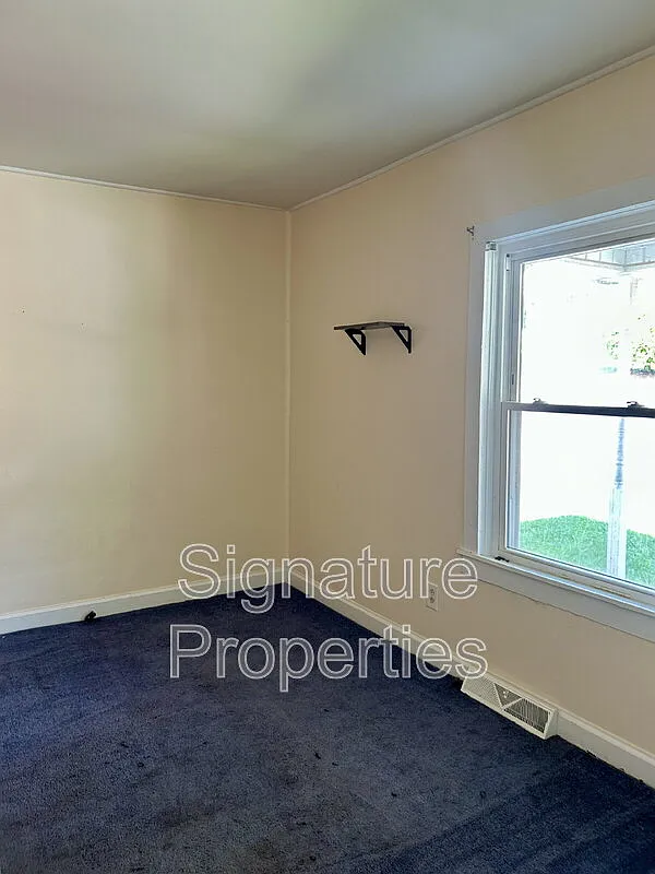 2 bed, 1.0 bath, 768 sqft, $900 — Photo 4