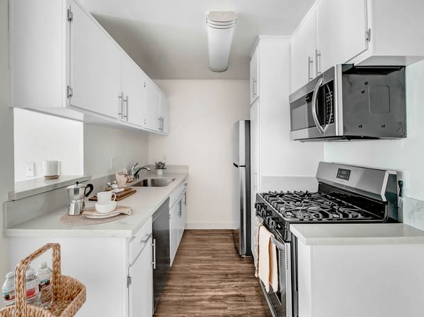 14358 Magnolia Blvd #1135645