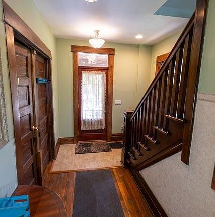 5th image of 154 E Oakland Ave