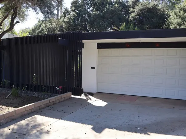 3345 Country Club Dr, Glendale, CA 91208