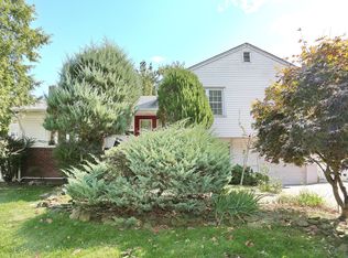 30 Pyle St, Oradell, NJ 07649