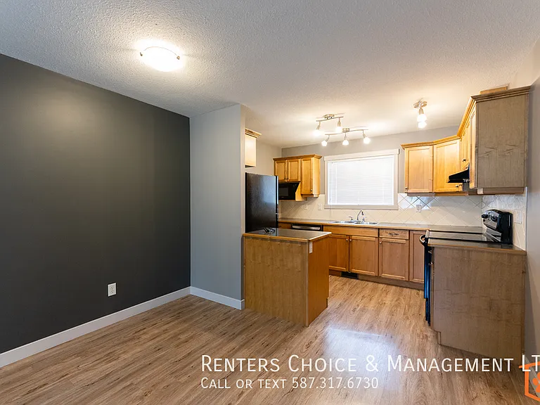 113 Silkstone Rd W #4 — Photo 6