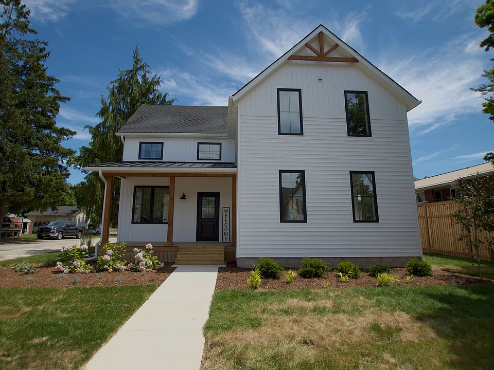 1st image of 430 Greenfield St