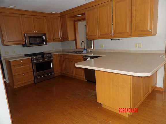 2nd image of 1133 West Ridge Road