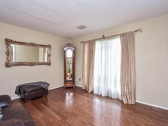 5th image of 12326 San Lucia River Dr
