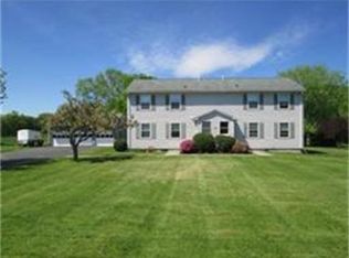 117 River Rd, South Deerfield, MA 01373