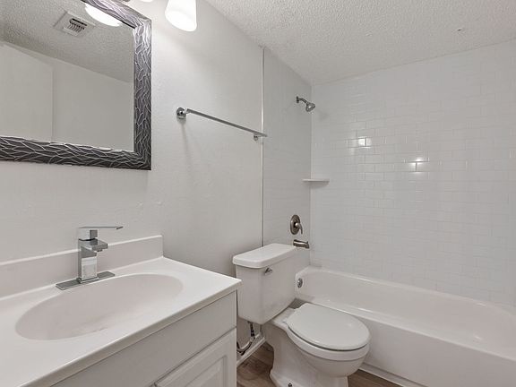 5th image of 2413 Leon St APT 102