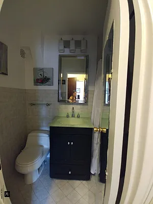 Sold by R New York | media 14