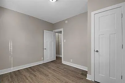 827 Lilley Ave — Photo 7