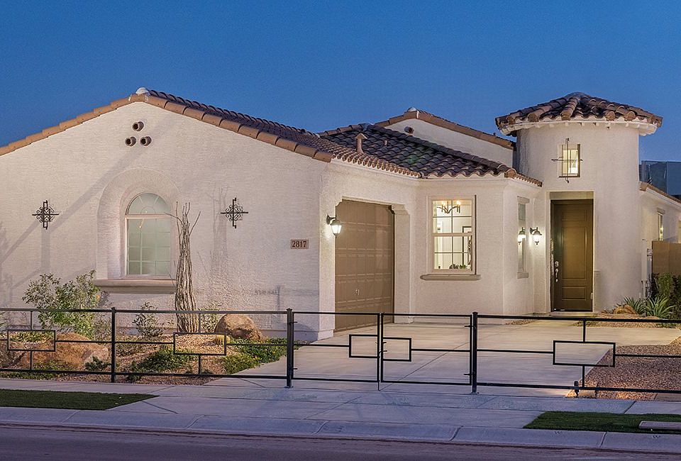 1st image of 2810 E Hidalgo Ave