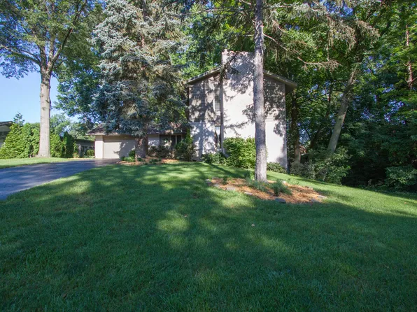2944 Plumbrook Rd, Maumee, OH 43537