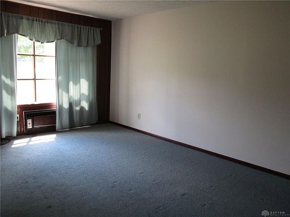 3rd image of 8462 N Bennett Dr