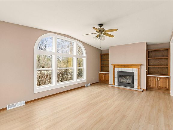 3rd image of 33045 Finestead Dr