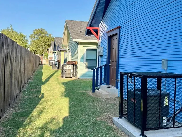 1345 E Haskell St — Photo 10