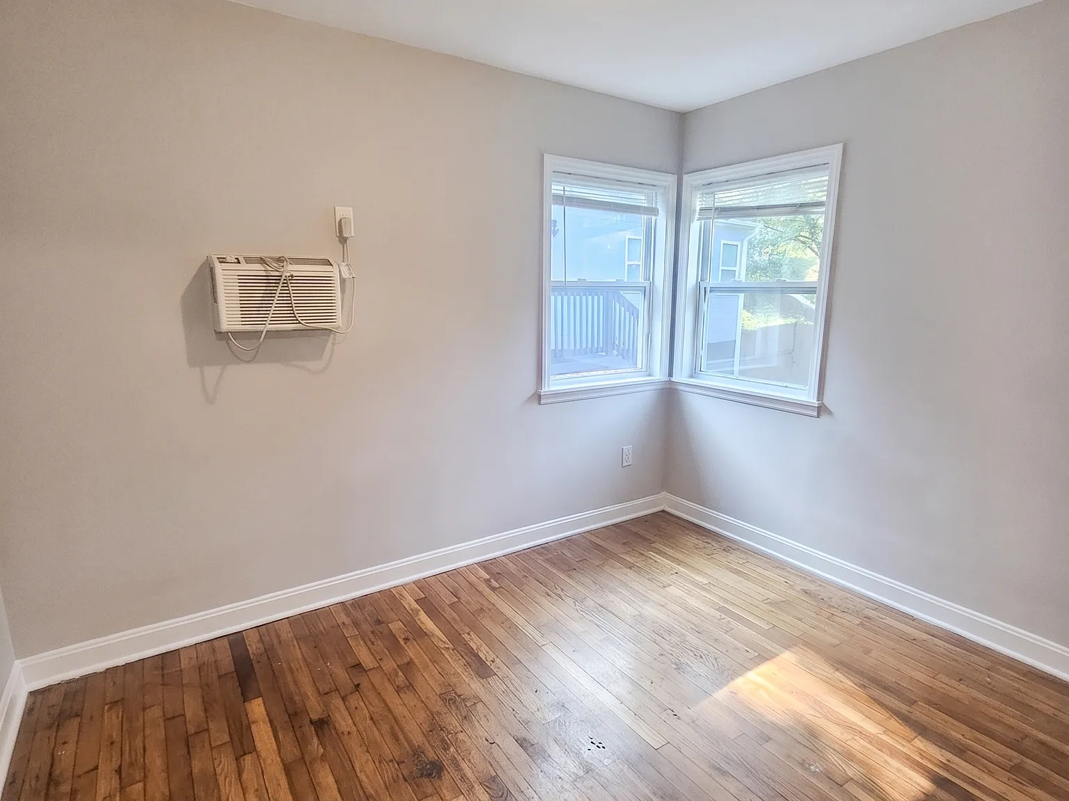 29 Hall Street - 1 — Photo 4