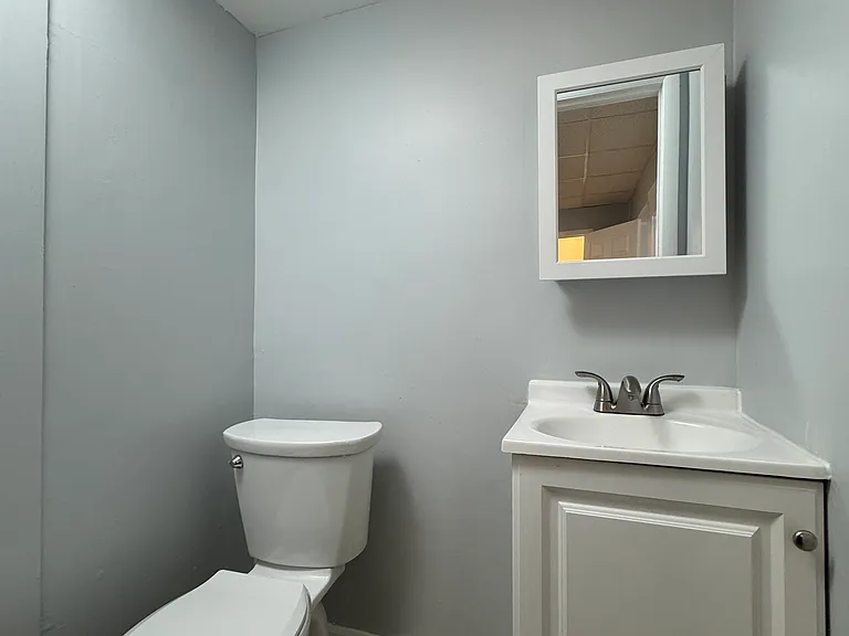 111 Henry St — Photo 14
