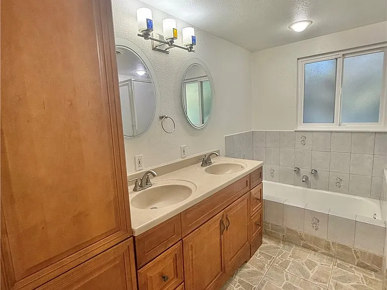 61 E Orange Grove Ave — Photo 39