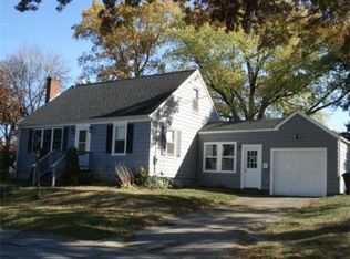 42 Jette St, Swansea, MA 02777