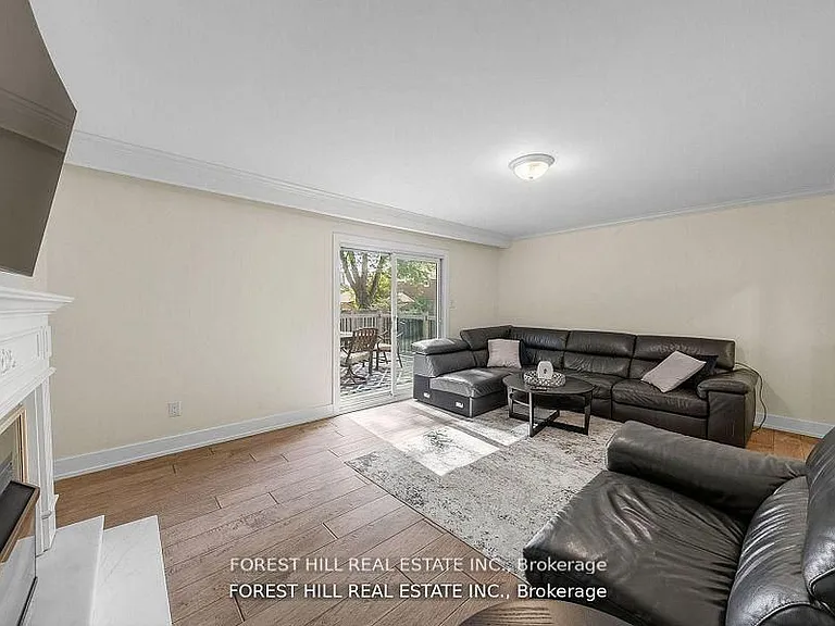 37 Cherry Post Cres — Photo 19