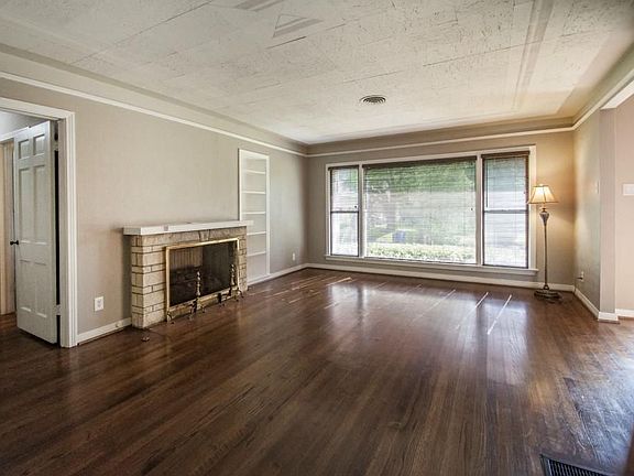3rd image of 1418 Eastus Dr