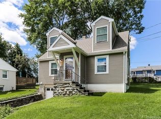 137 Dalton St, Watertown, CT 06779