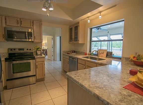 5th image of 28536 Clinton Ln