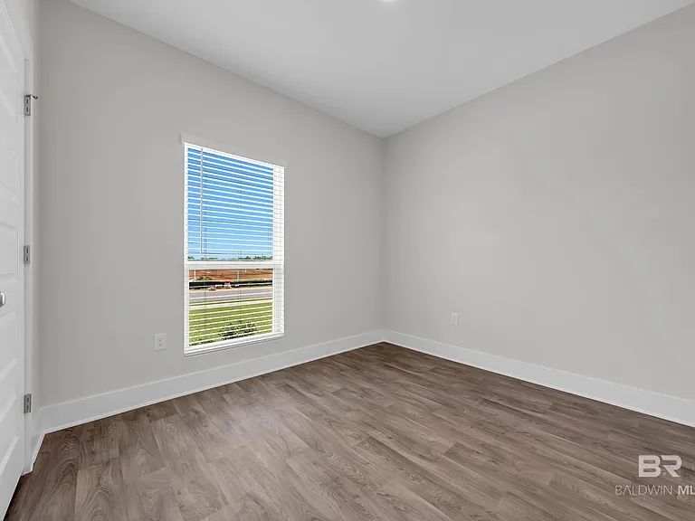 8984 Chabo Cir — Photo 11