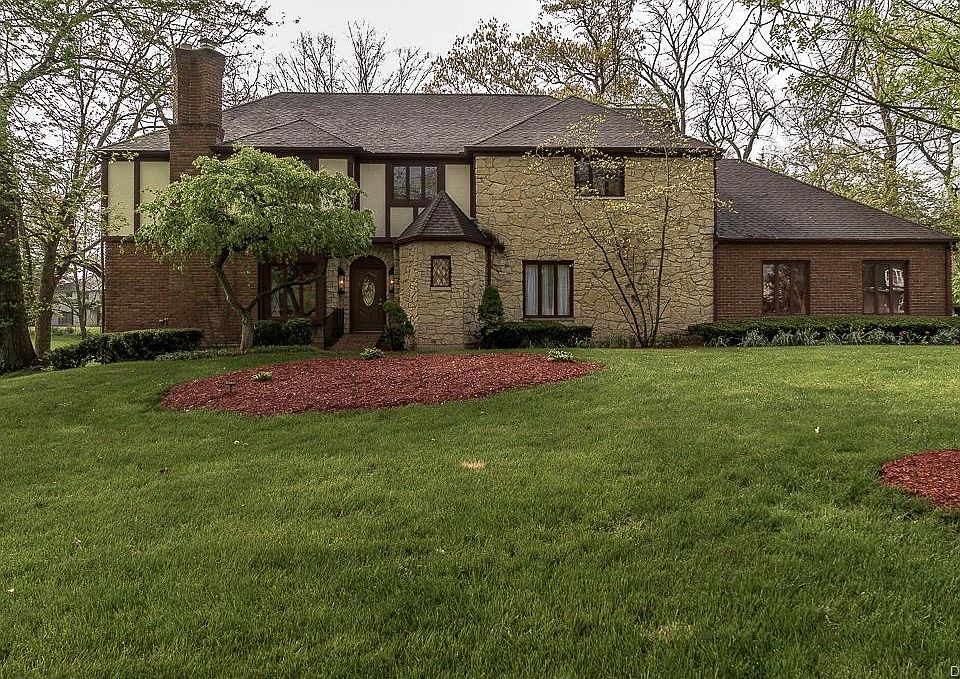 1st image of 160 Trailwoods Dr