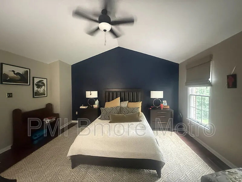 3 bed, 2.5 bath, 1640 sqft, $3,100 — Photo 3