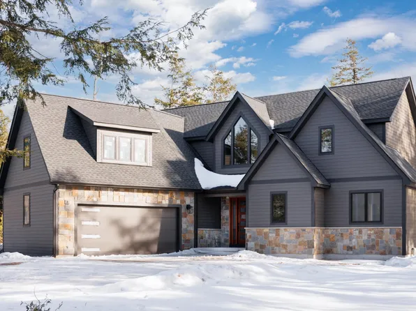 5961 S Glen Woods Dr, Glen Arbor, MI 49636