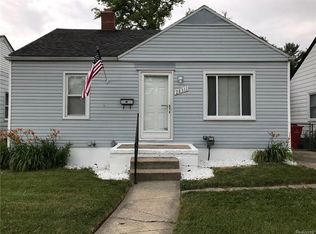 28311 Felician St, Roseville, MI 48066