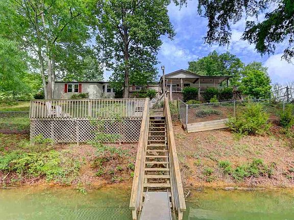 2nd image of 126 Violet Ln