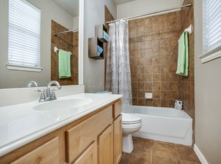 1100 Spanish Moss Dr, Aubrey, TX 76227