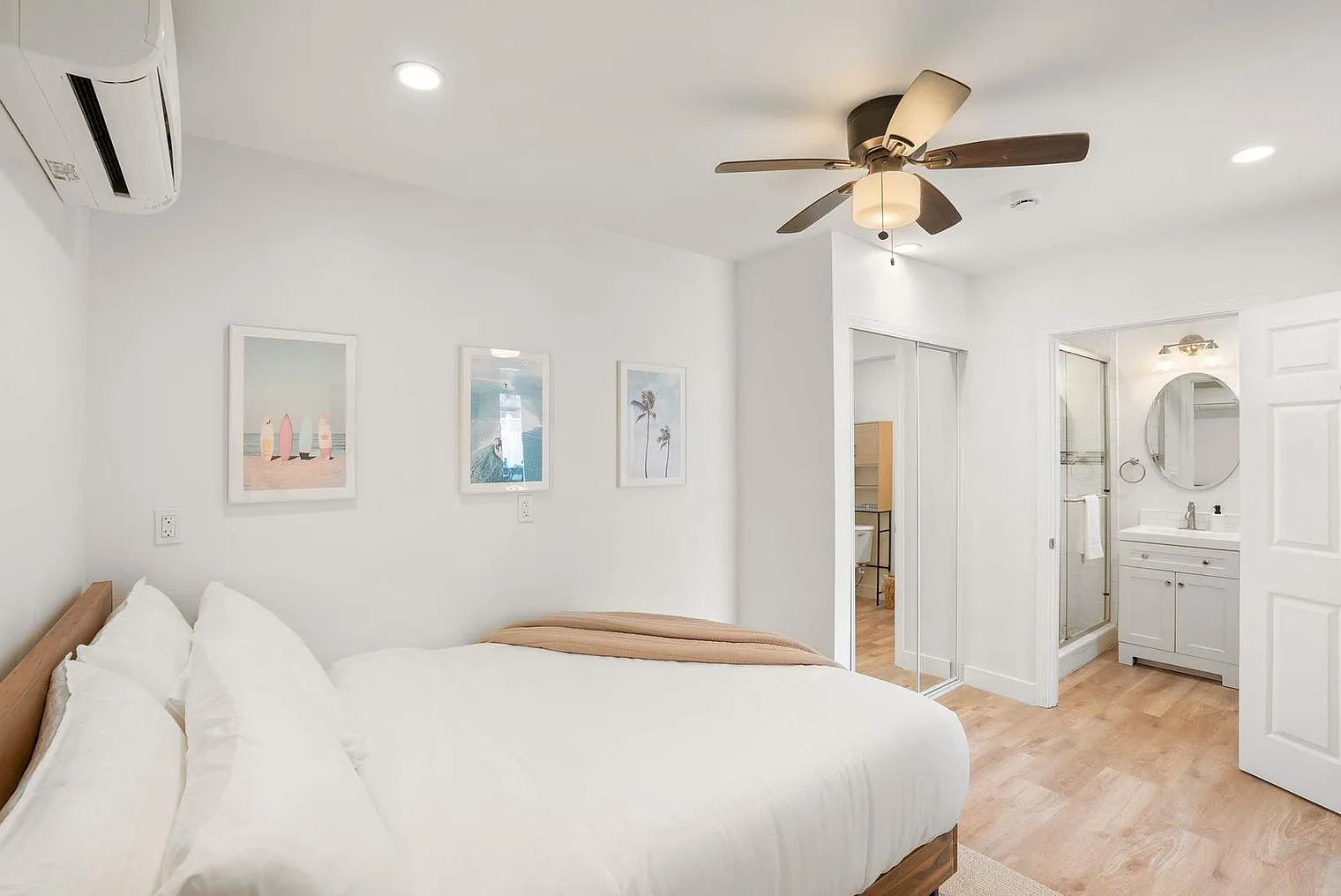 1 bed, 1.0 bath, 322 sqft, $3,771 — Photo 3