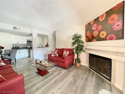 5250 Mission Carmel Ln #204 Photo 1