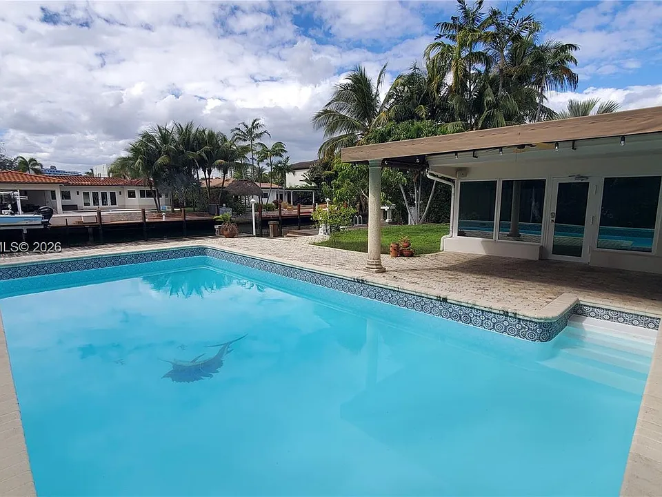 13000 Coronado Ln