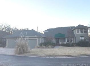 5701 E 75th Pl, Tulsa, OK 74136