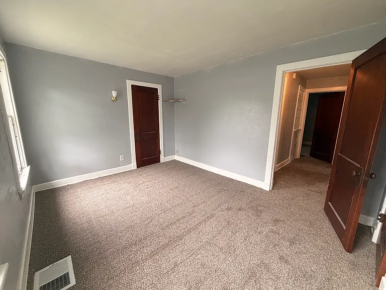3209 Kimball Ave — Photo 11