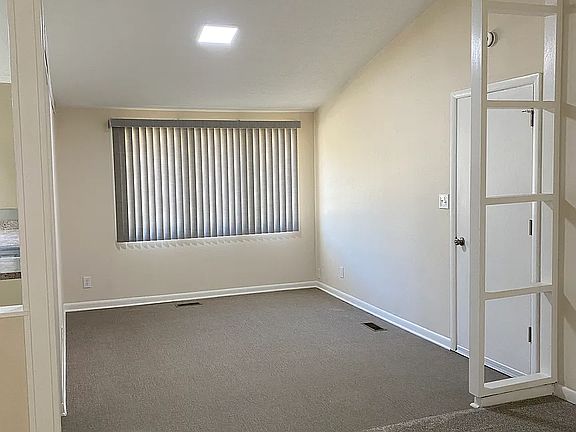 5th image of 1204 Midland St