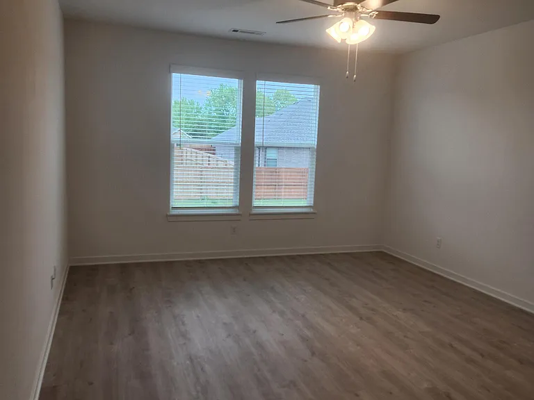 4008 Aryana Ave — Photo 17
