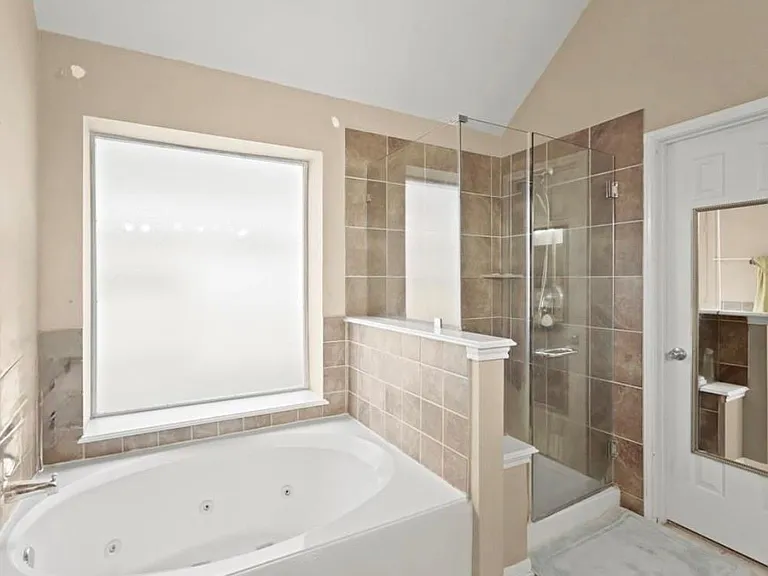 3106 Valley Ct — Photo 14