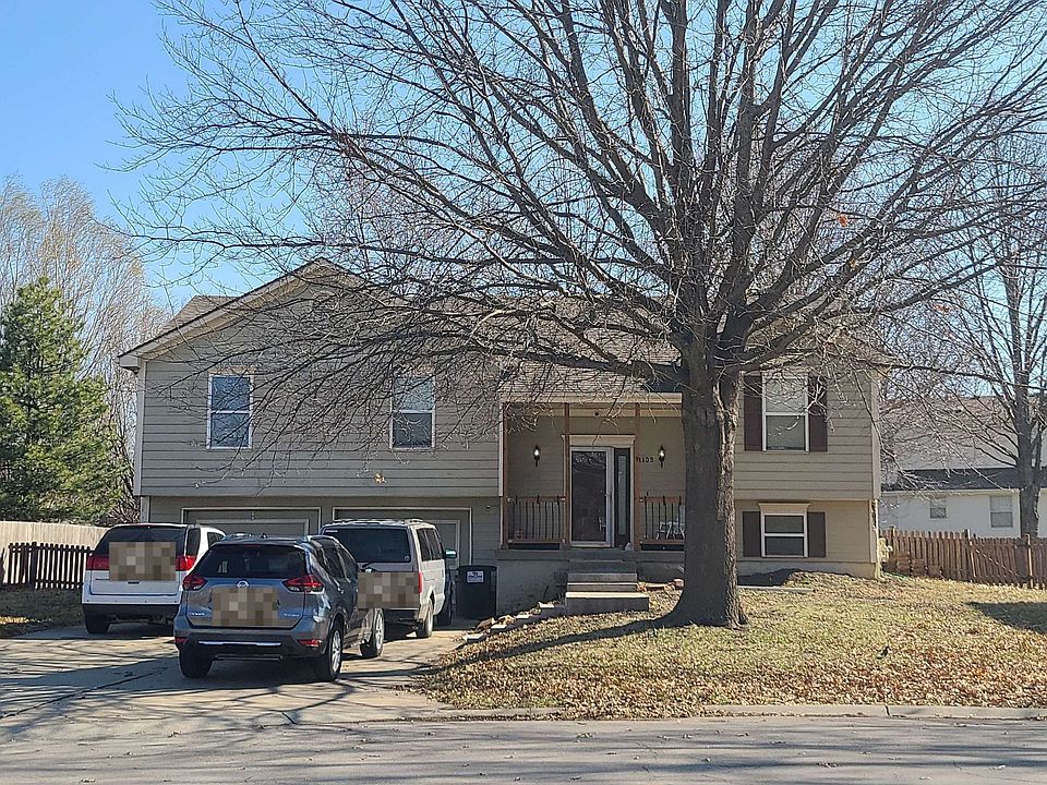 1st image of 1105 SE Granada Ct