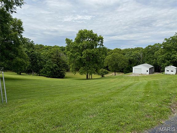 5th image of 1320 Ridge Rd