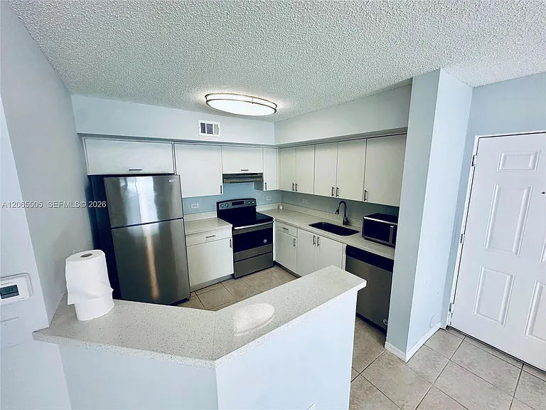 3630 N 56th Ave #310 — Photo 5