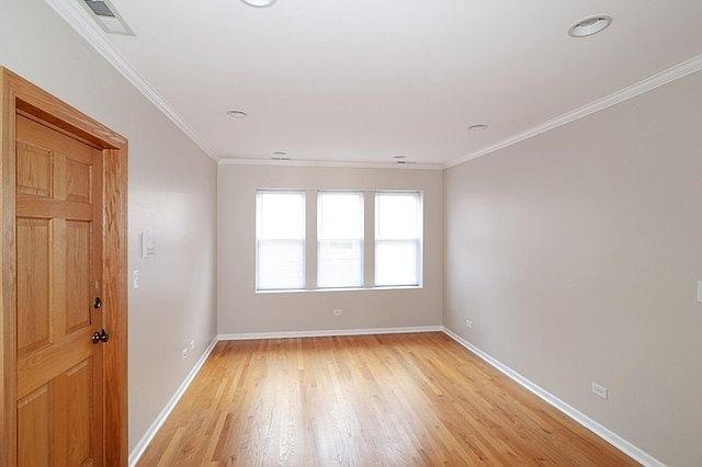 1st image of 3234 N Hamlin Ave Unit 2REAR
