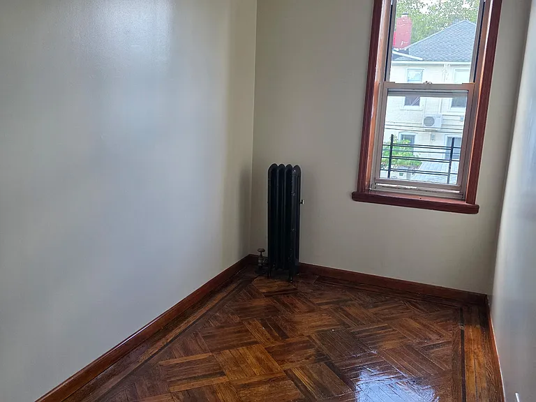 48 Louisa St #2 — Photo 11