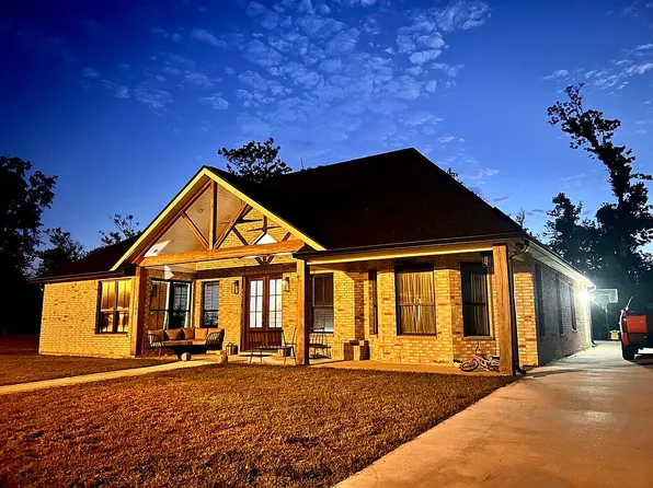 849 Camelia Ct, Lake Charles, LA 70611