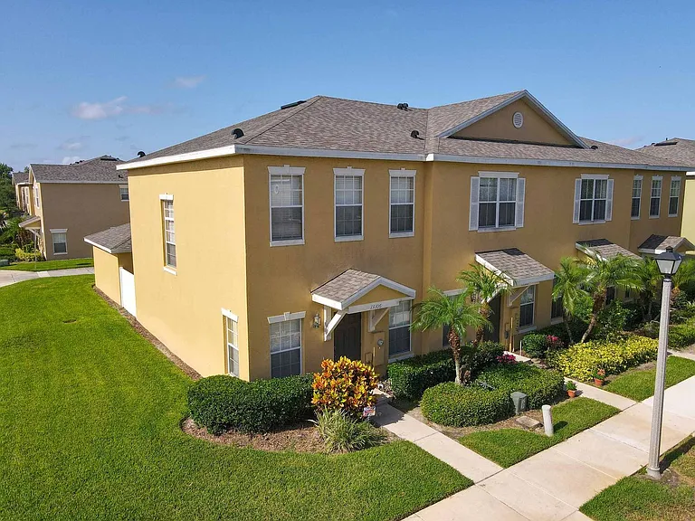 13306 Daniels Landing Cir — Photo 1