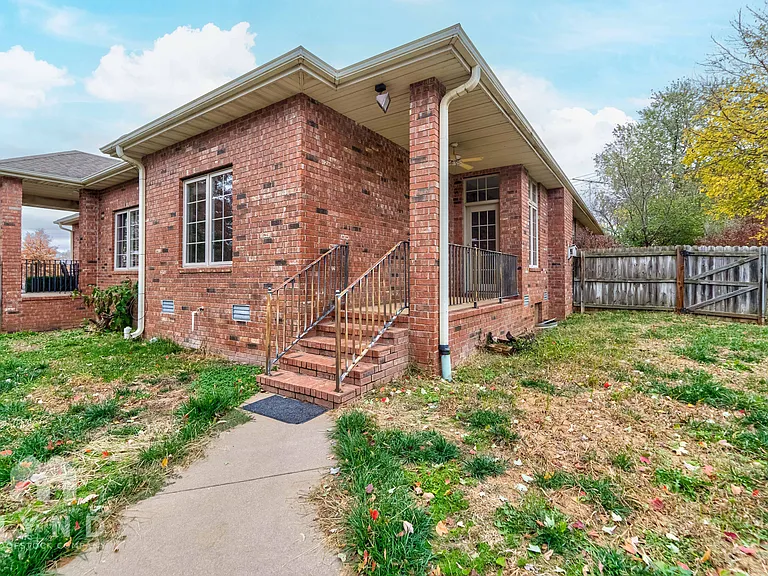 3253 Kickapoo Ave — Photo 22