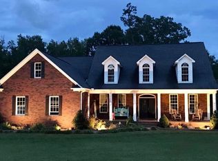 1074 Penland Rd, Laurens, SC 29360